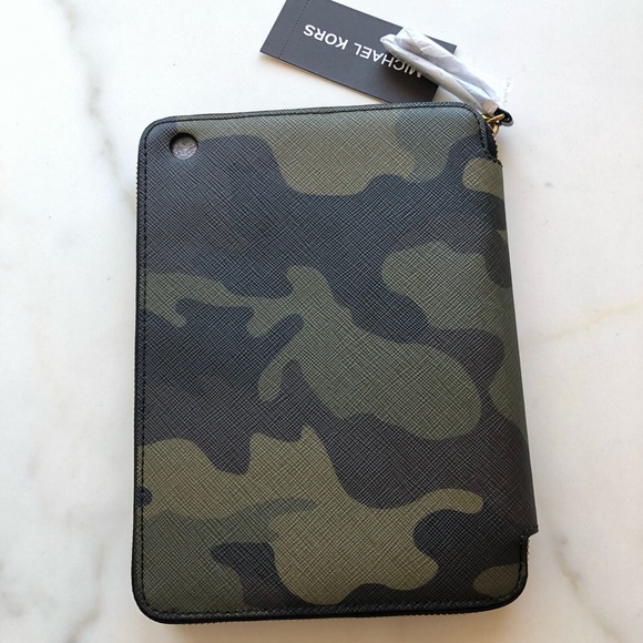 Michael Kors IPad Mini Case - Picture 2 of 3